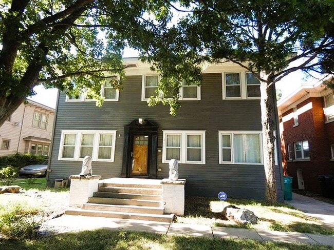 Building Photo - 217 Nw 22. 3 bed. 2 bath, 1 car garage w/ ...