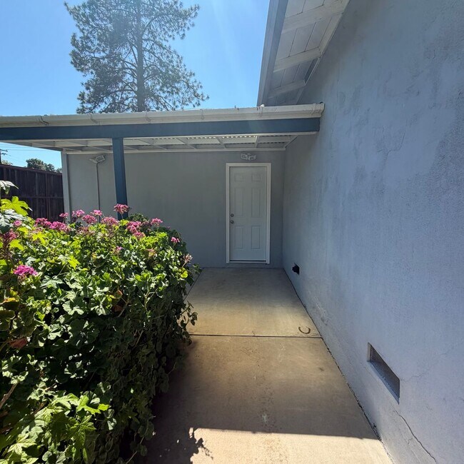 Building Photo - Adorable house with large deck,  yard and RV access