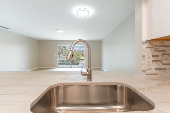 Building Photo - Newly Renovated, 2-Bed, 2-Bath, 2nd Floor Unfurnished Condo in Great Location