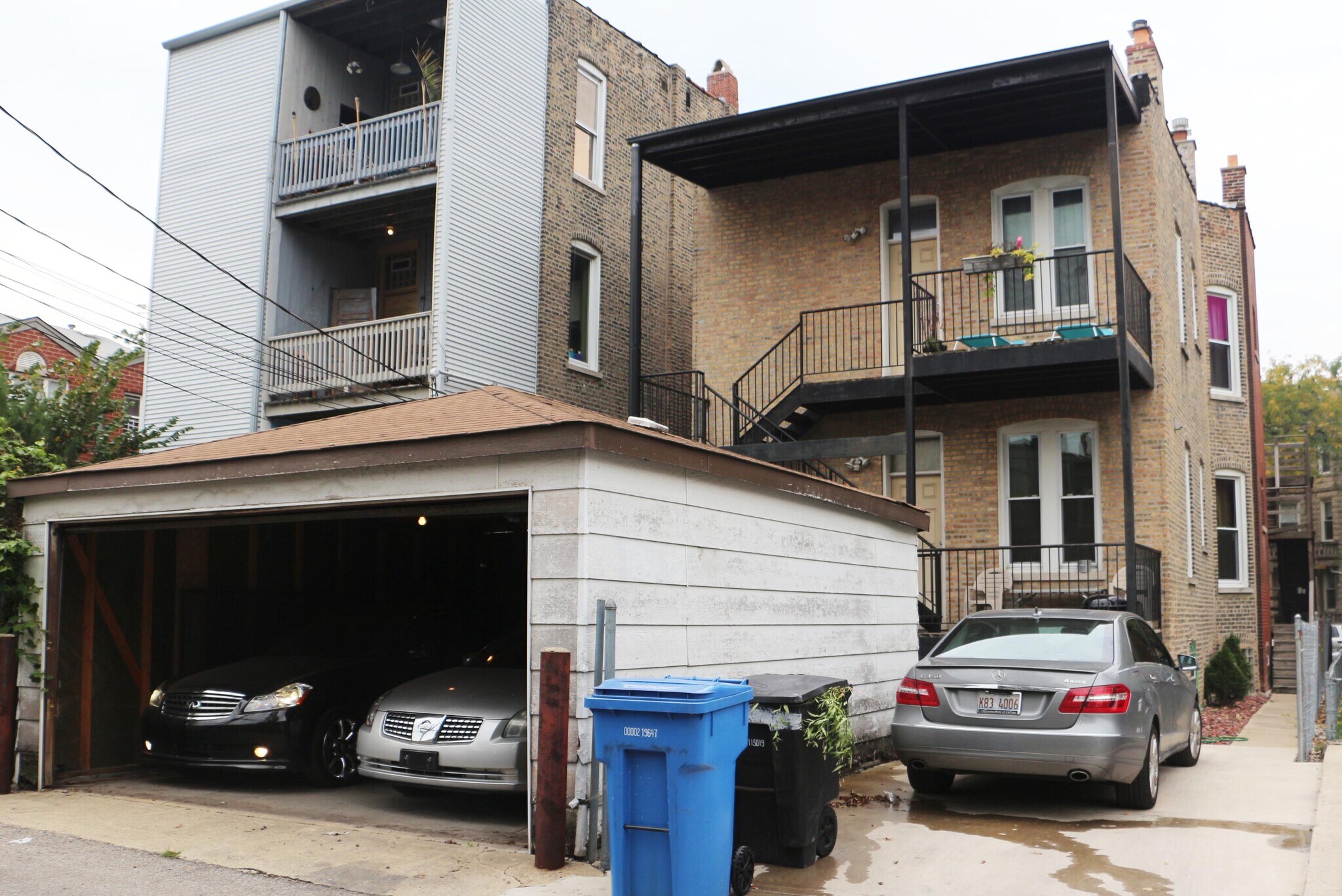 Building Photo - 2609 W Potomac Ave