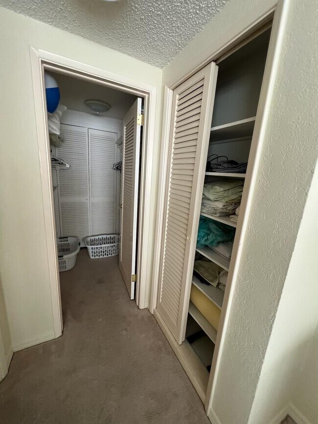 Building Photo - 3800 Galt Ocean Dr