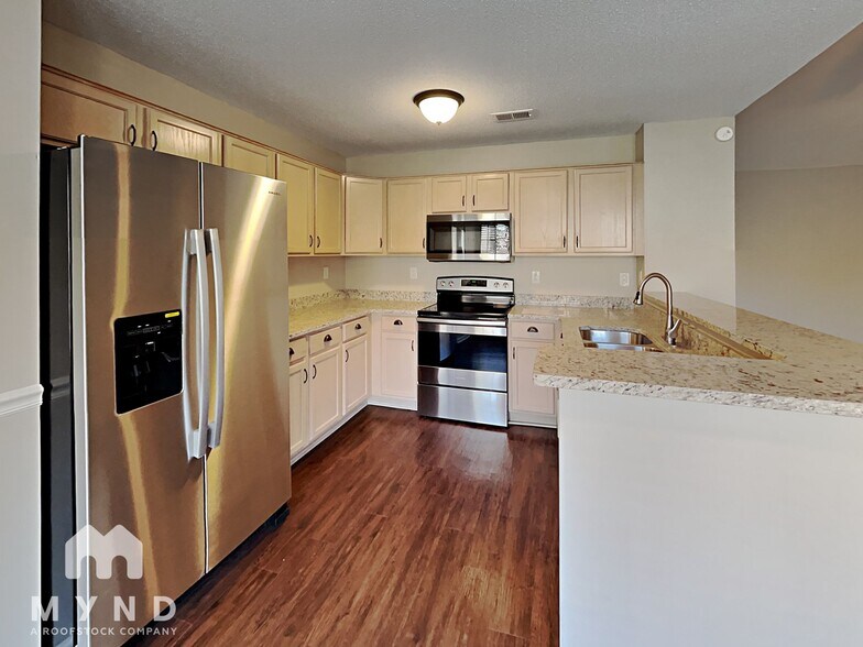 Building Photo - 961 Jessica Lauren Cove