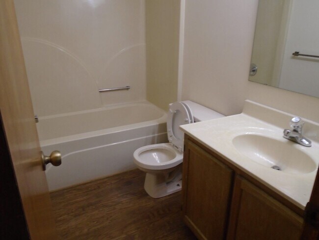 Building Photo - Timberlake