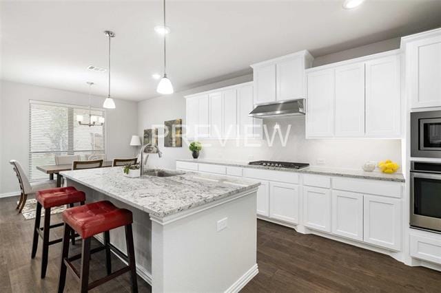 Building Photo - 915 Uplands Dr