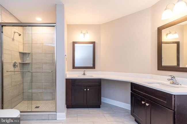 Building Photo - 5128 Barness Ct