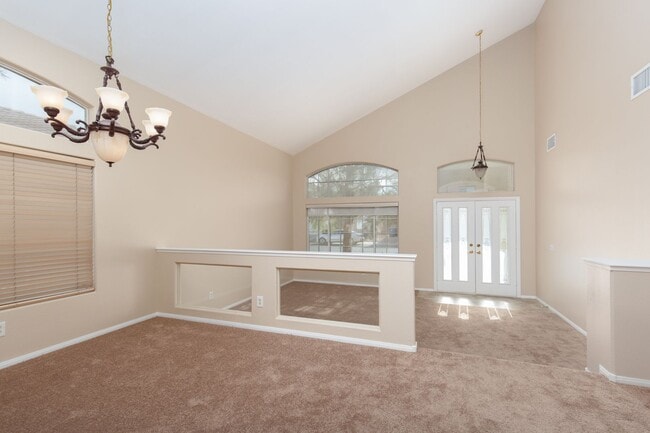 Building Photo - Enormous Silverado Ranch pool home with new paint and carpet