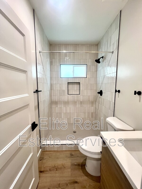 Building Photo - 3315 Clairemont Mesa Blvd