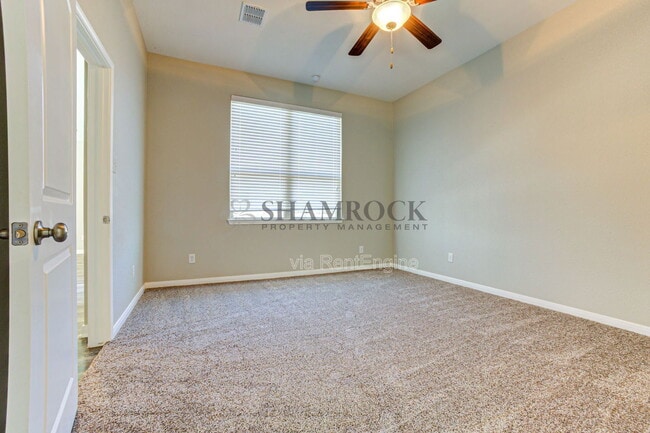 Building Photo - 10225 Biltmore Dr