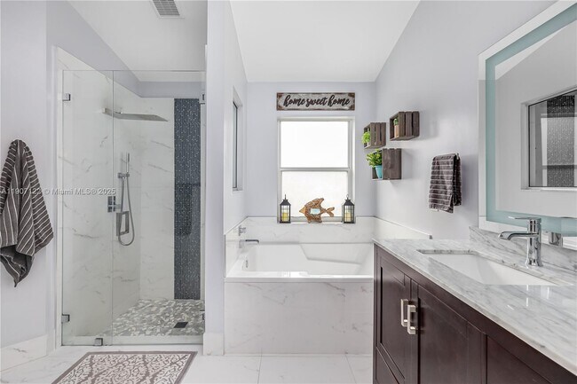 Building Photo - 19146 NW 24th Pl