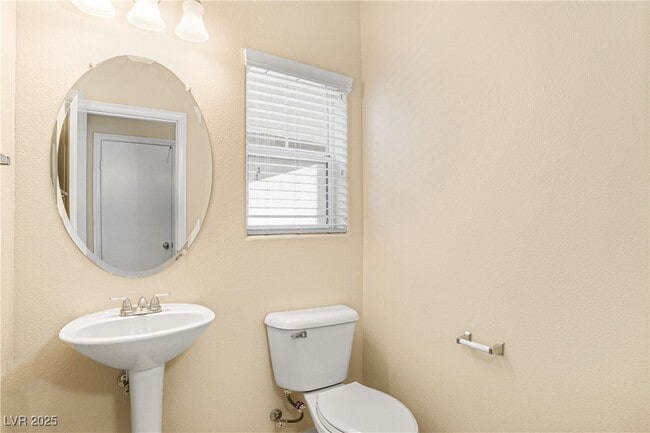 Building Photo - 10742 Leatherstocking Ave