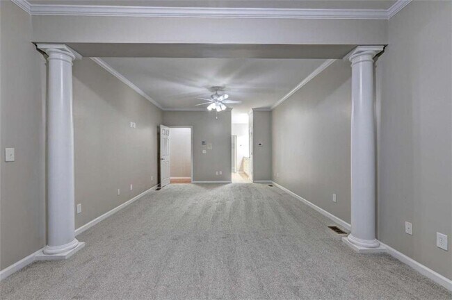 Building Photo - 490 Grand Teton Cir