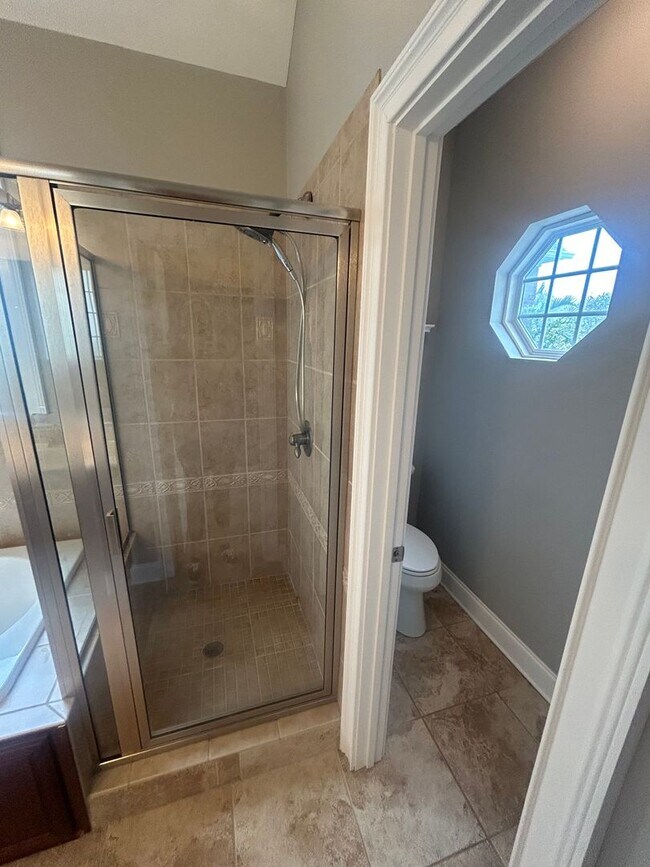 Building Photo - 4 BR, 2 BA unit in Wild Wing - Coming Soon!