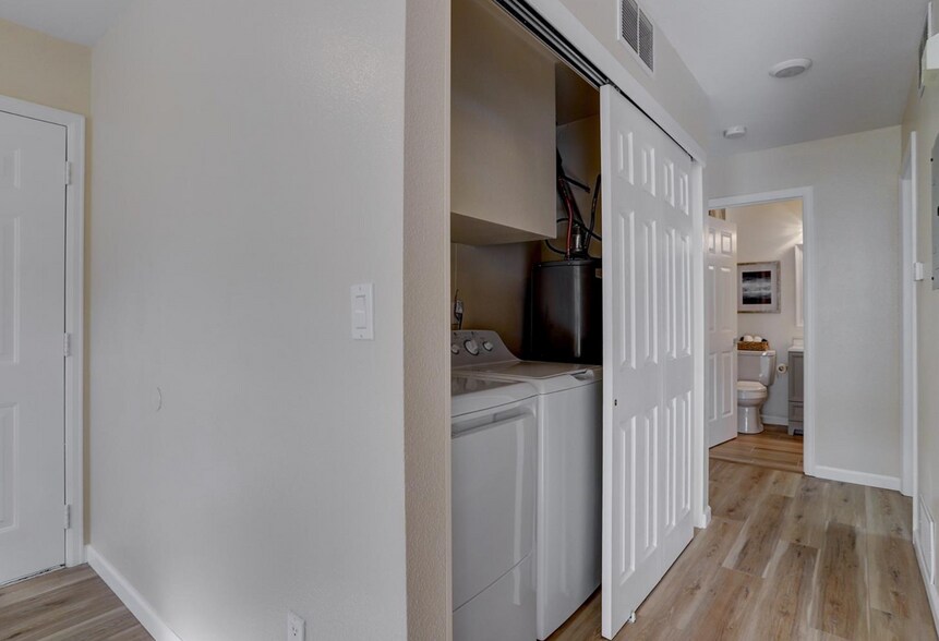 New, in-unit washer & dryer - 5712 W Asbury Plz