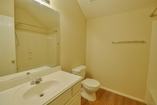 Building Photo - 17210 Mitchell Pass Ln