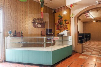 Building Photo - 1309 1st St