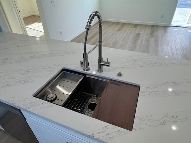 Building Photo - 6170 Briercrest Ave