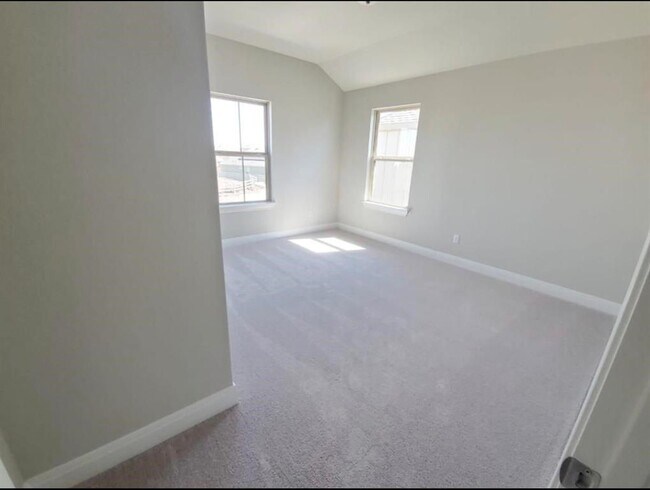 Building Photo - 169 Cascata Way