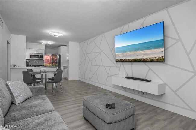 Building Photo - 201 S Collier Blvd