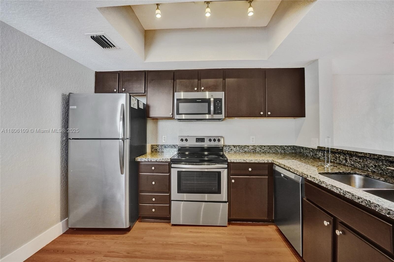 Building Photo - 781 SW 148th Ave