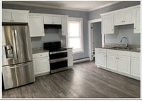 Building Photo - 136 W Clifford St