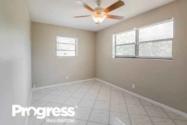 Building Photo - 770 NE 50th Ct