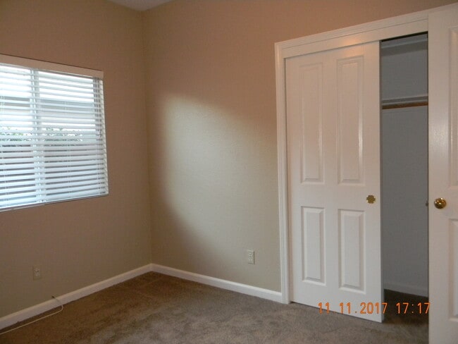Building Photo - Roseville, Cresleigh Highlands, Near Galleria Mall, Single Story 3/4 Bed/office , Gardner, Patio ...