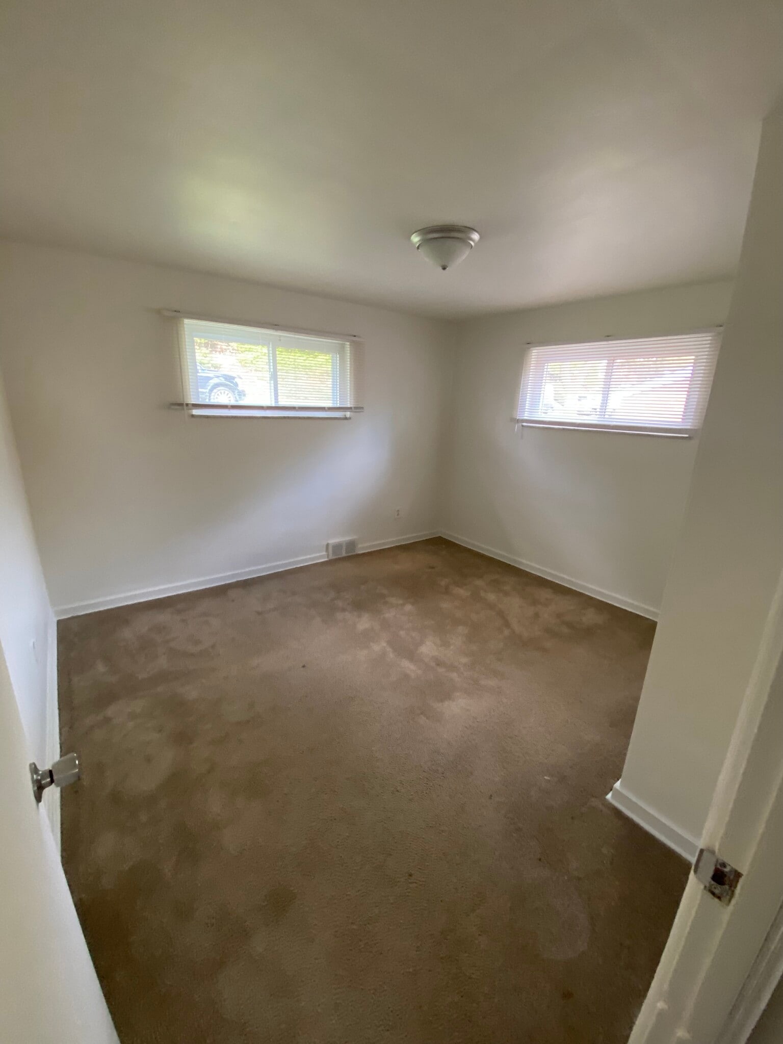 Building Photo - 733 Darlington St