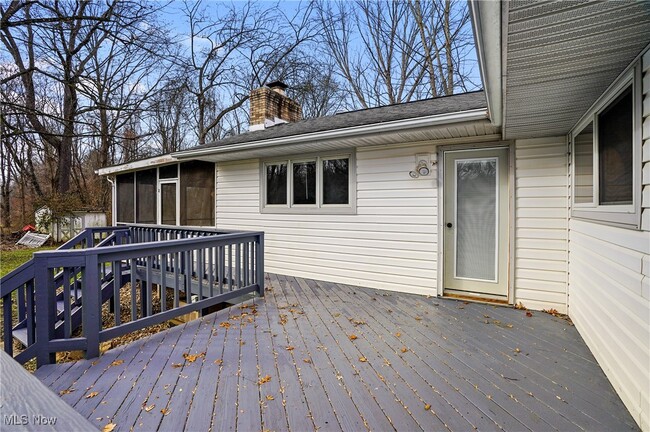 Building Photo - 7429 Sylvan Dr