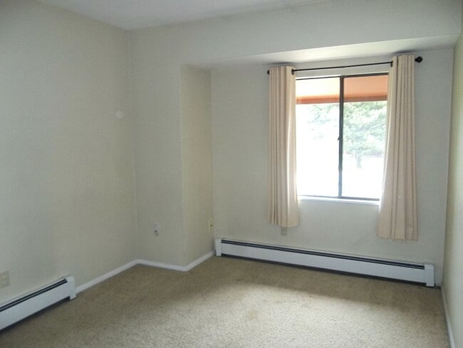 Building Photo - Comfort Meets Convenience – 3BR Fort Colli...