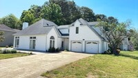 Building Photo - Nice Three-bedroom Two Car Garage corner lot