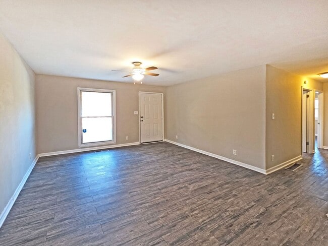 Building Photo - Updated 3-Bedroom Ranch Backing to Swann Nature Preserve