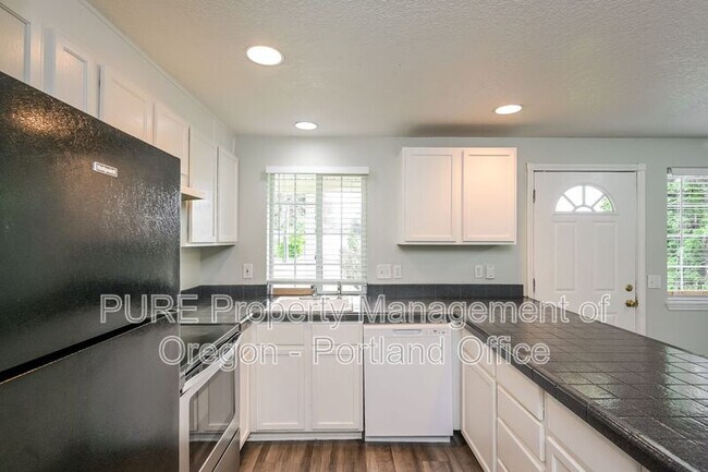 Building Photo - 1811 SE 162nd Ave