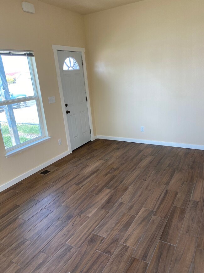 Building Photo - 60 N Nevada St