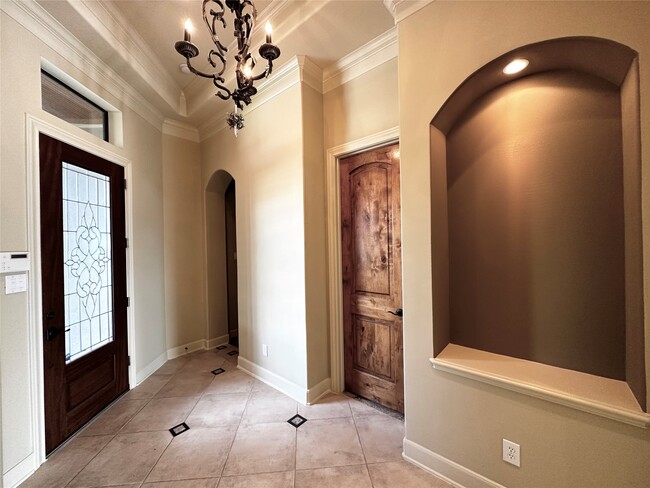 Building Photo - 617 Constellation Blvd