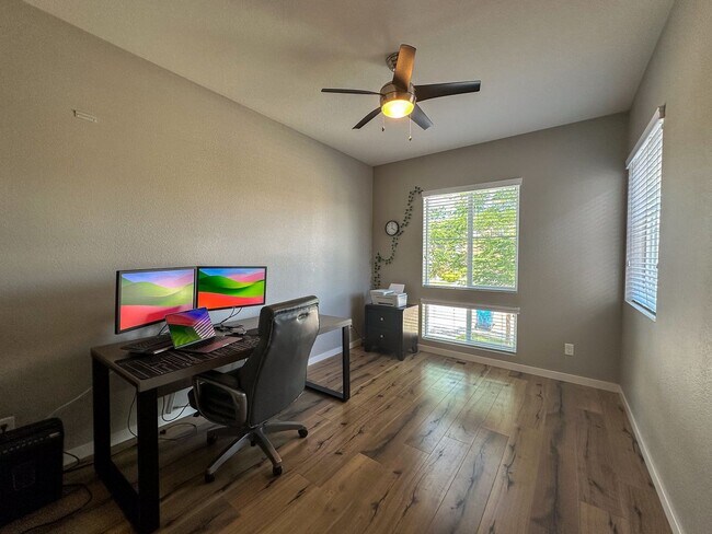 Building Photo - Upgraded 3-Bedroom home in Stepping Stone
