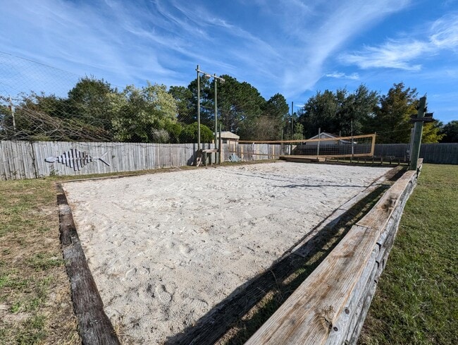 Building Photo - 8129 Segura St