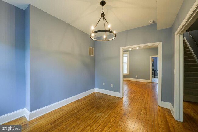 Building Photo - 764 13th St SE