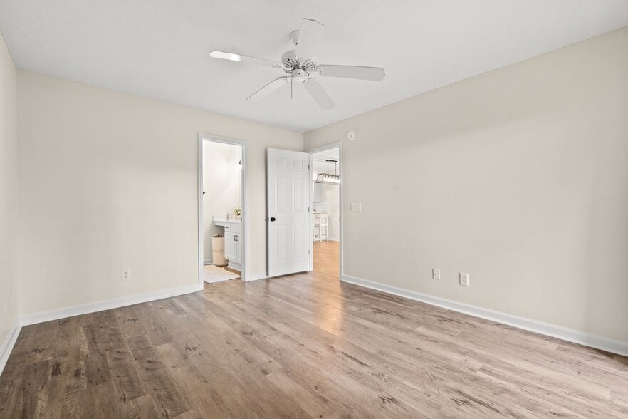 Building Photo - 412 Pinehurst Ln