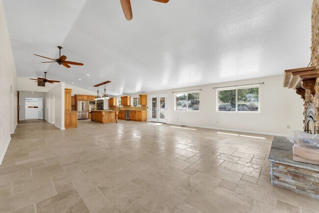 Building Photo - 155 Pioche Rd