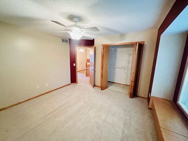 Building Photo - Stunning 6-Bedroom Corner-Lot Home w/ Luxury Finishes & Entertainer’s Layout