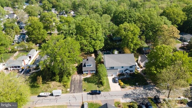 Building Photo - 206 Linden Ave