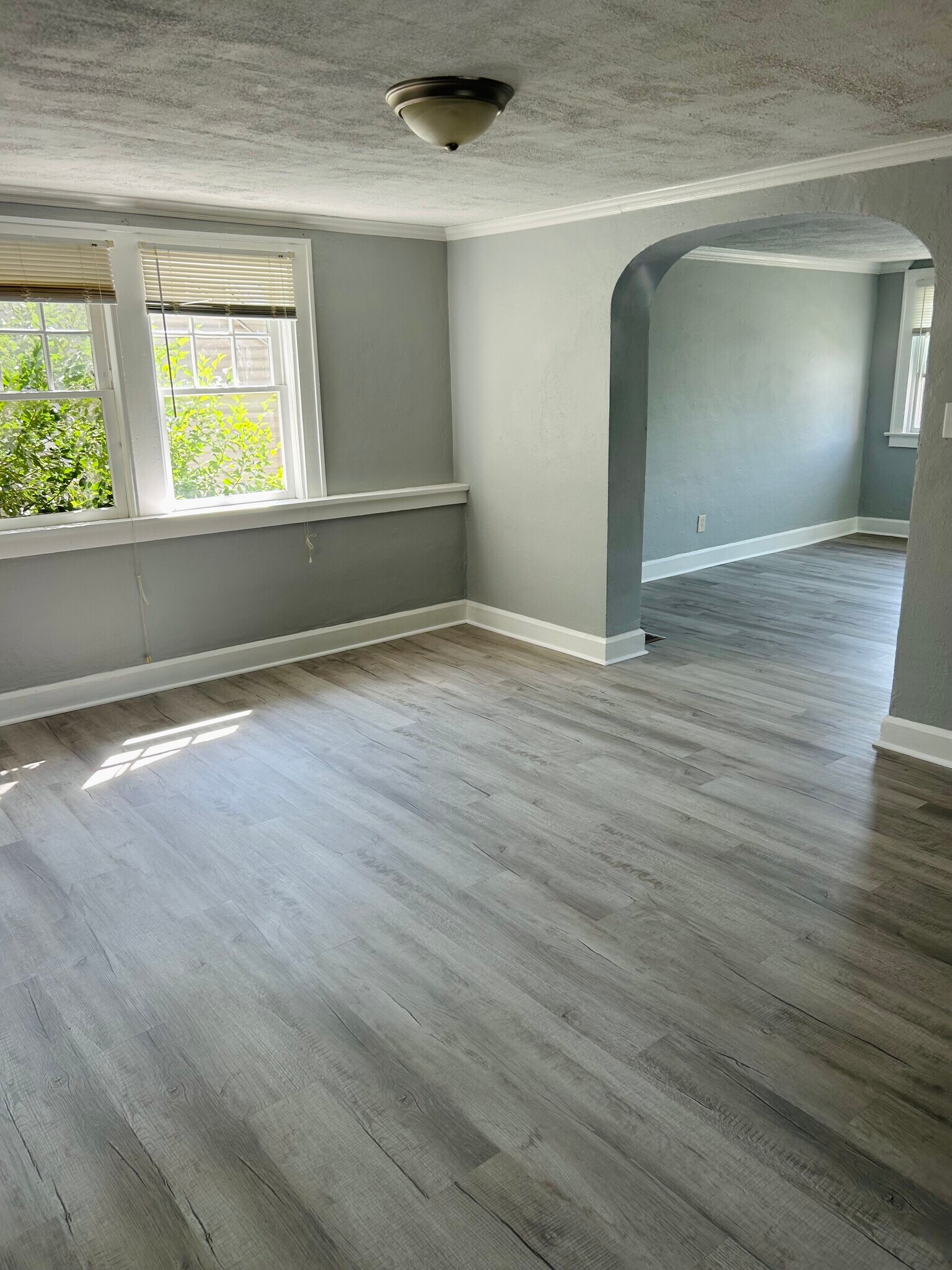 Building Photo - 3557 Evergreen Ave