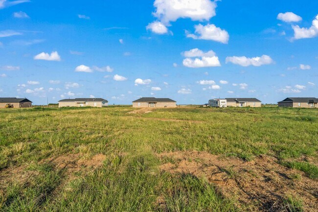 Building Photo - Country Living In Roosevelt ISD!