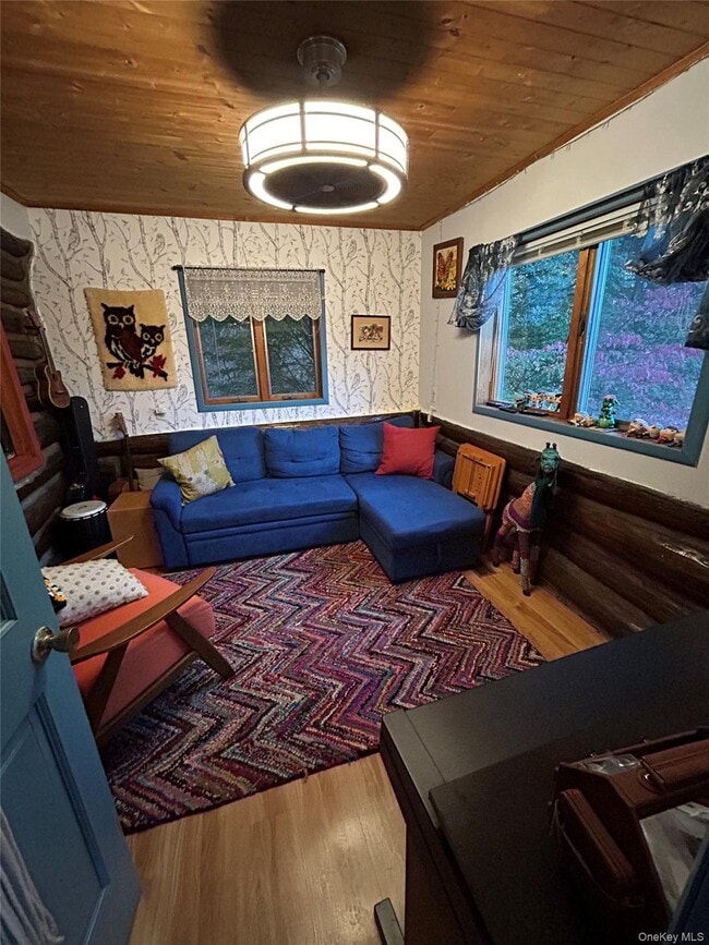 Building Photo - 4 Glendale Rd