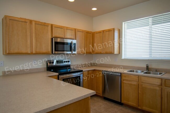 Building Photo - 1709 102nd Ave