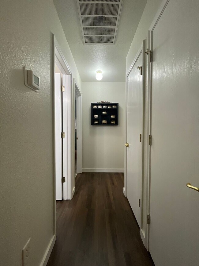 Building Photo - 15303 Faircrest court