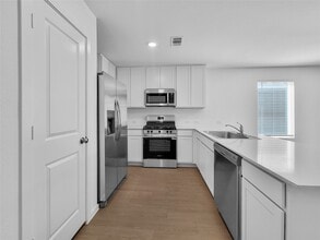 Building Photo - 273 Douglas Hls Dr