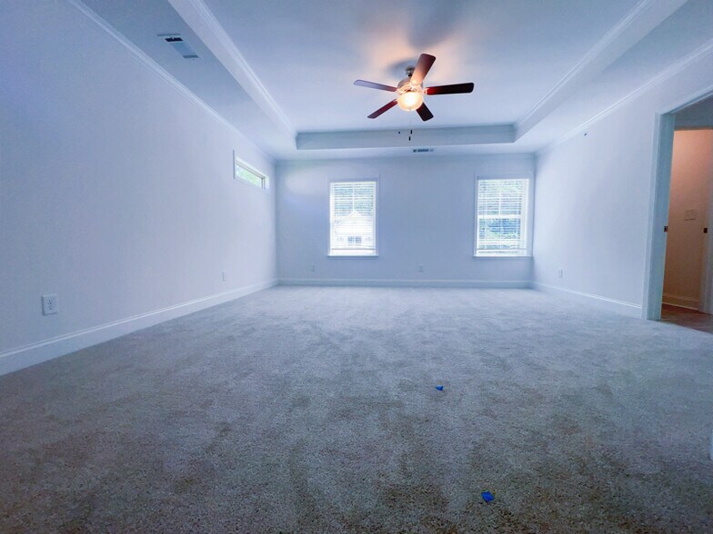 Building Photo - 3796 Lockaby Way