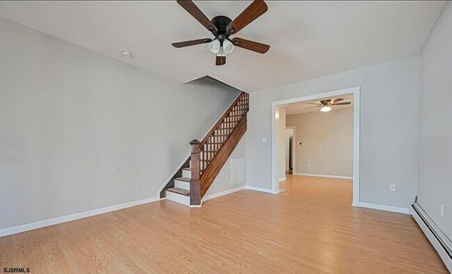 Building Photo - 126 N Harvard Ave
