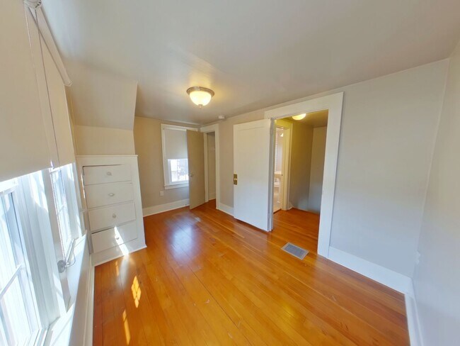 Building Photo - 210-214 NW 11th St.